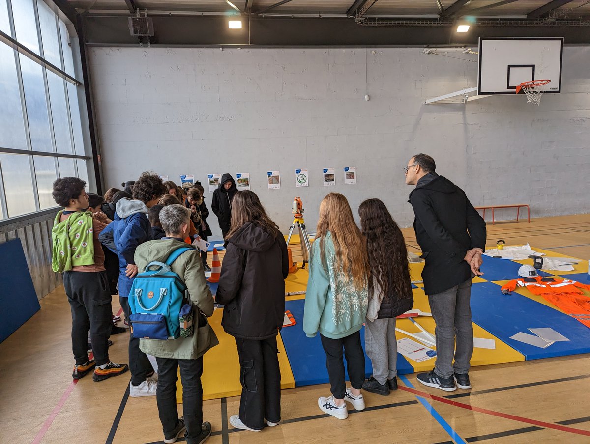 connexience's tweet photo. et des challenges avec Elvis les bons tuyaux et notre QuoicoubehTP ! Merci aux élèves des collèges Le Village, Jacques Jorissen, La Vaucouleurs, Moulin des Prés, Pierre Mendès France et Armande Béjart pour leur créativité et leurs nombreuses questions ! https://t.co/uEarSXCur0
