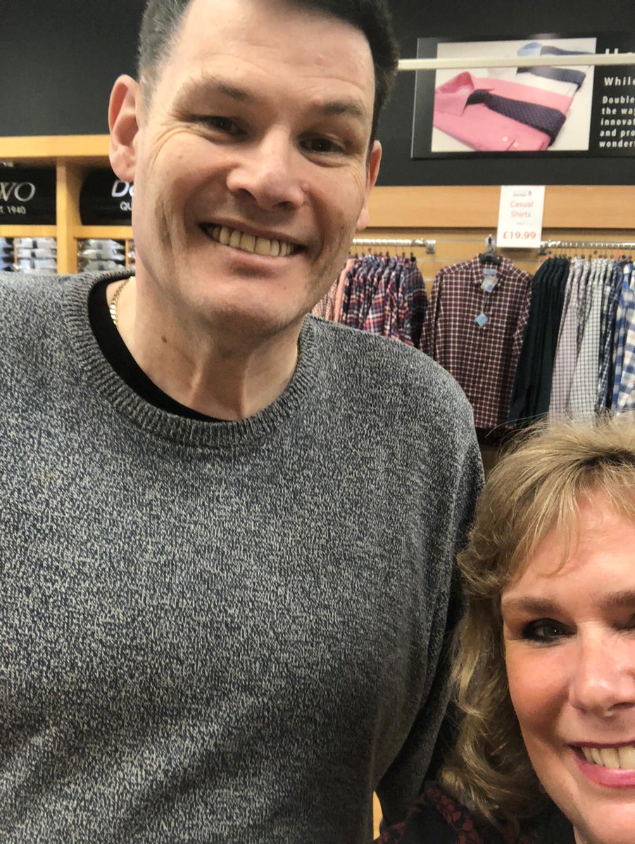 thatbaldbloke's tweet photo. @MarkLabbett You bought some shirts from my wife's shop, she asked you for a photo, said you were "a top bloke" #doubletwo https://t.co/4LdLEIN9dQ