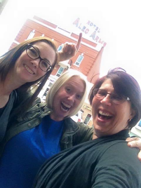 crantina's tweet photo. We met in 1987. God, we were fabulous. We loved speaker dancing and bein sassy. Feels like yesterday, tbh. Today we said goodbye. “Love deeply, forgive easily and feel with all your feelers!!!” Love you #Belinda 
#volunteer #bekind 
#BeExcellentToOneAnother #PlayNiceInTheSandbox https://t.co/5wgLCtCAW4