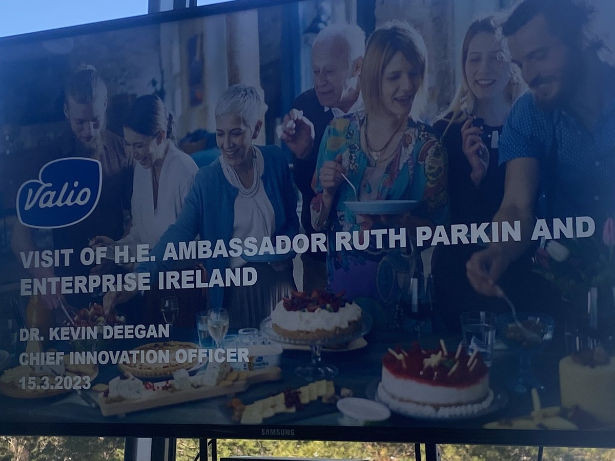 While <a href="/EI_nordics/">EI Nordics</a> were in town it was great to meet <a href="/superduperkev/">Kevin Deegan</a> and hear all about innovation culture at <a href="/Valio_Ltd/">Valio International</a> see the 🇮🇪🇫🇮🇪🇺flying against the blue Nordic sky. Thank you!