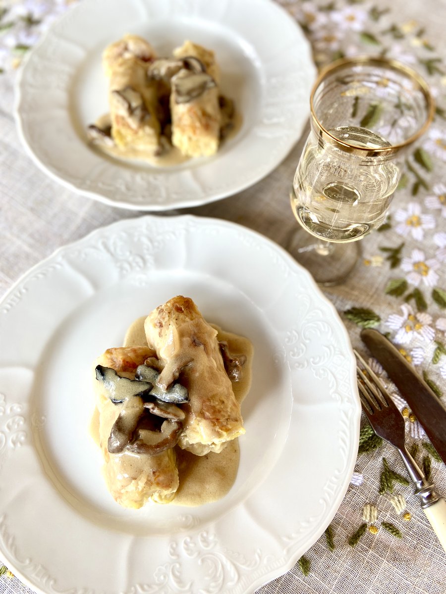 the_heartofwine's tweet image. Голубці і рислінг... ага, голубці та грибовий соус і... український рислінг