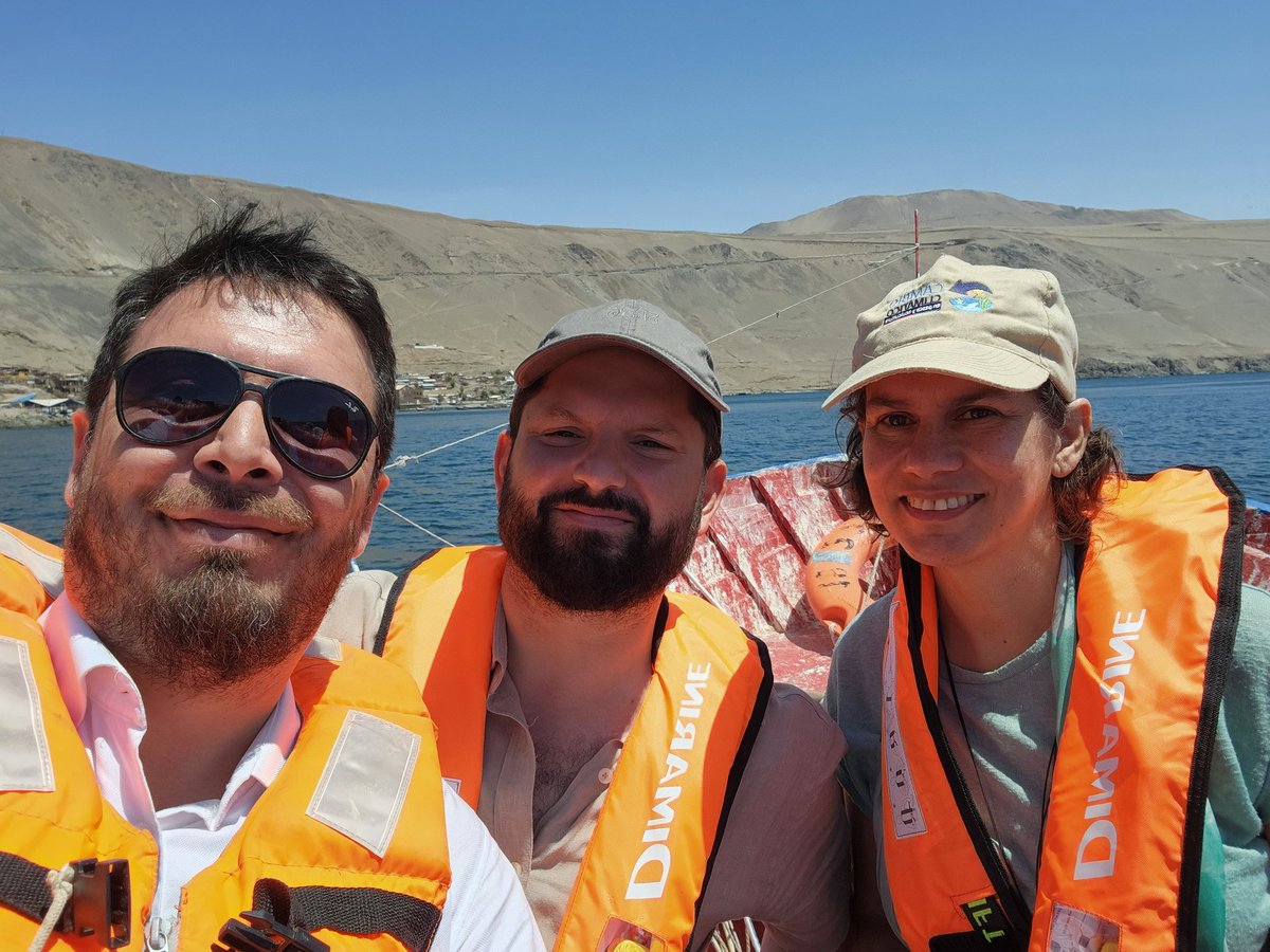 dquinterosr's tweet photo. Gracias presidente @GabrielBoric y ministra @Maisa_Rojas por su compromiso y empuje para que el Mar de Pisagua sea hoy un área marina protegida. Sin duda, este paso contribuirá al desarrollo económico y a la preservación de la biodiversidad para las futuras generaciones🐳🐠🐟🐬 https://t.co/LnaeMmpW0d