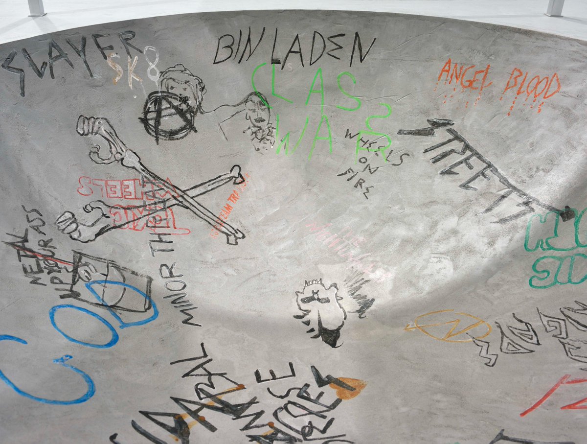 MarianGoodman's tweet photo. “I designed a skateboard pavilion because skaters were basically banned from city parks. It was a two-way mirror pyramid with the top cut away positioned over a bowl covered in graffiti.
“It was about inserting psychedelic feelings inside the fascist monolith.”
—#DanGraham https://t.co/G8aypI7MO9