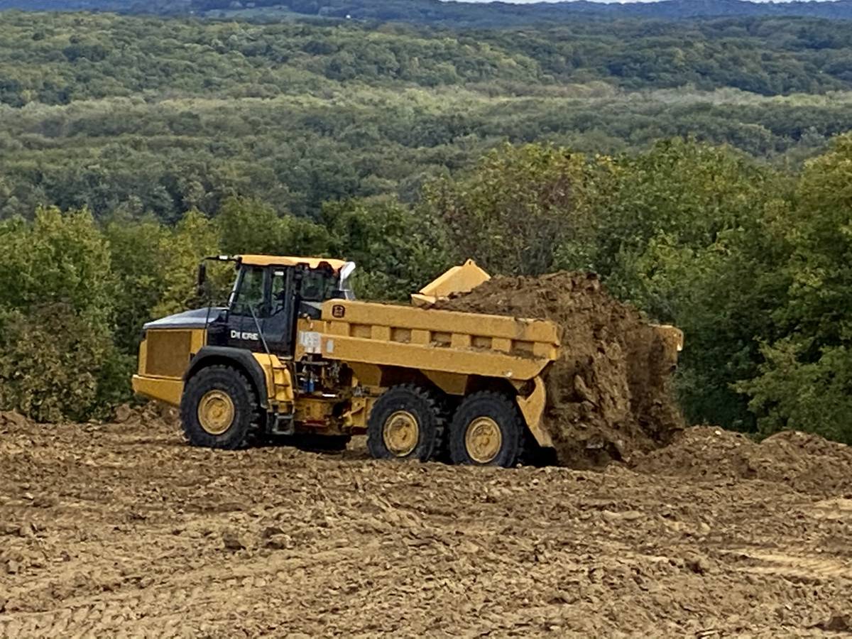 HighwaysToday's tweet photo. Load Ejectors are a Strategic Solution to Carryback and Hauling efficiency.
#Truck #Hauler #LoadEjector #Carryback #Quarry #Mining
https://t.co/fgET2pJ1iB https://t.co/0E0mwIhui2