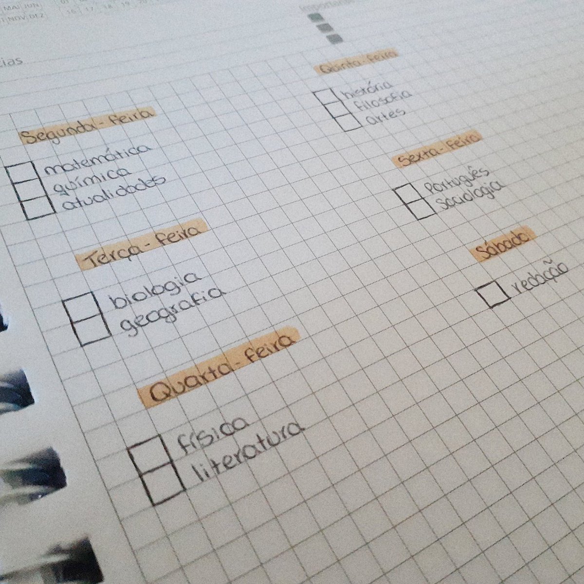 jckstudy's tweet image. não me adaptei com o cronograma do planejativo por me faltar muita teoria então peguei um outro pra conteúdos e vou seguir com esse q fiz de cada matéria q vou estudar por dia, sinceramente, acho q esse ano não consigo passar mas vou continuar estudando pra conseguir no próximo