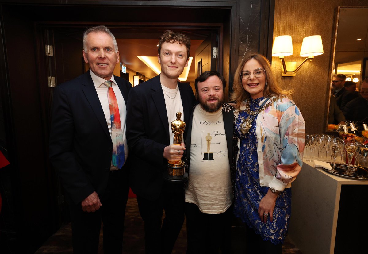 🏆The homecoming 🎉 An evening of celebration for @TheAcademy & @BAFTA award winning team behind @AnIrishGoodbye_ ❤️ We are so proud of you all! #MadeInNI #BTSNIScreen