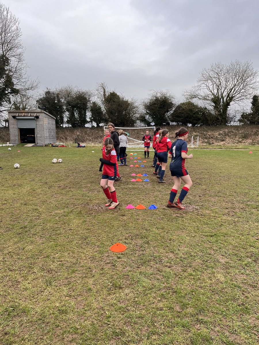 HolywellFc's tweet photo. Fun training tonight for the u13s… think they enjoyed the mud more 🤣 https://t.co/rDJpreBc2j