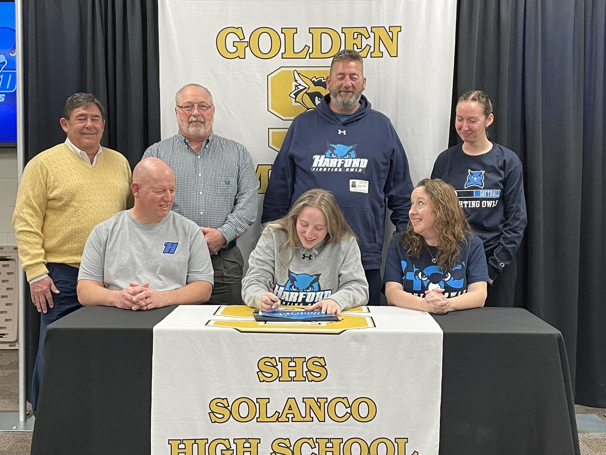 golden_mules's tweet photo. Congratulations to Anna Sexton on her Softball commitment to Harford college!! Getting a good one! https://t.co/2b7uFJt1N0