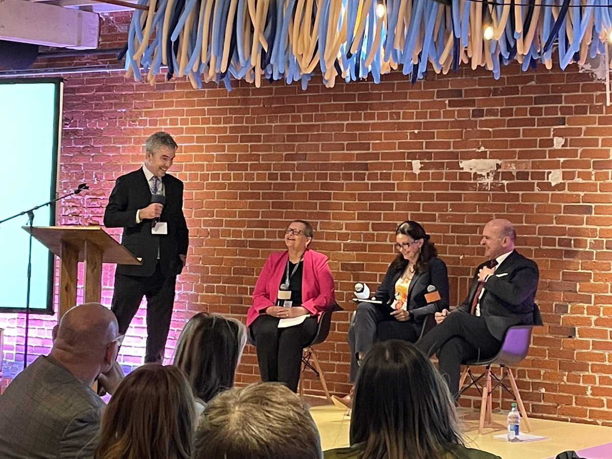 ReginaChamber's tweet photo. The panel discussion is underway at @TourismRegina’s #ConnectAndCollaborate conference. A full house at #TheDocks is taking in the interesting & informative discussion @REALDistrictyqr @WarehouseYQR @ReginaDowntown @R_Boissonnault https://t.co/7XlR2wrzPo