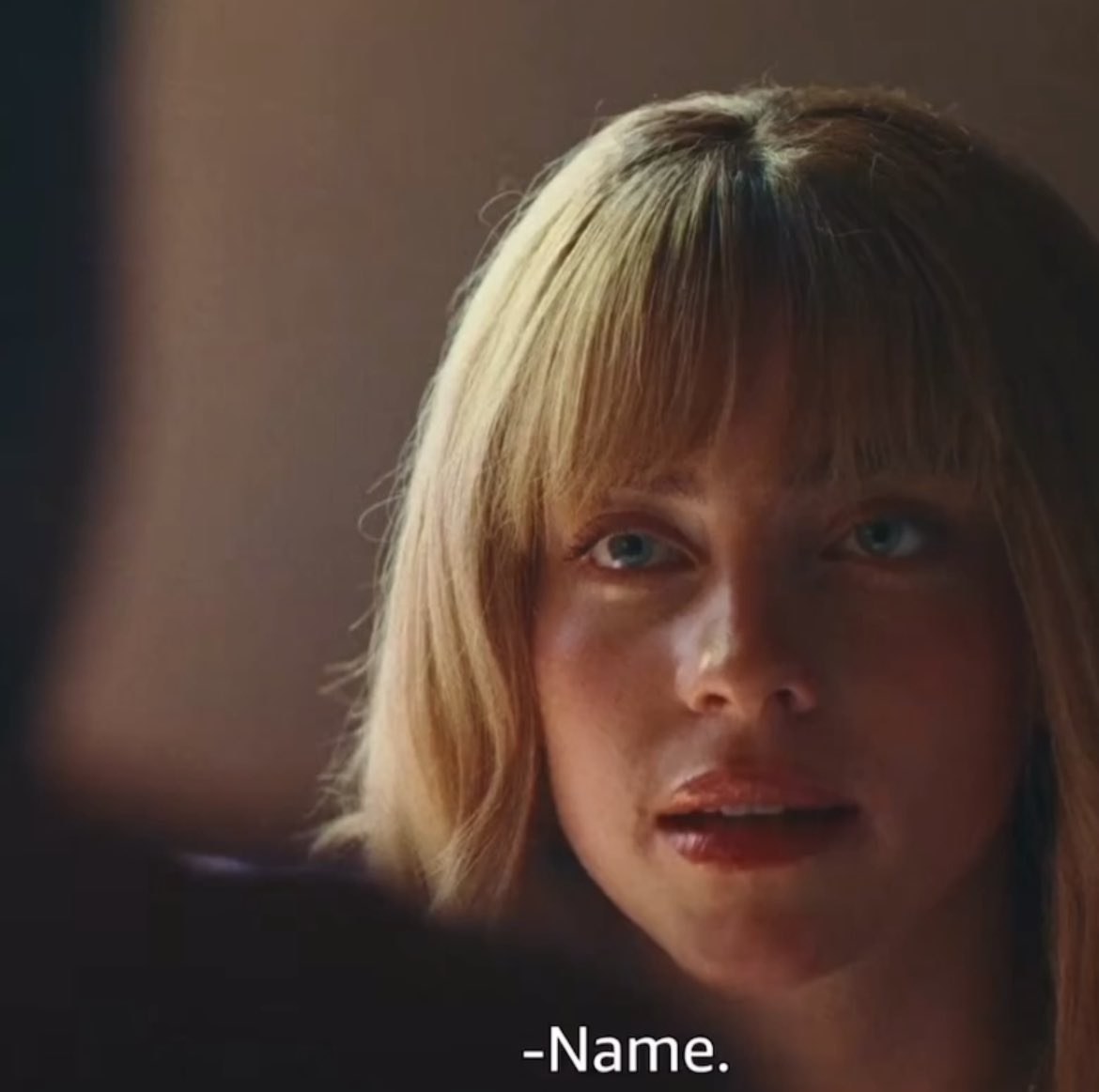 yetanotherbill1's tweet photo. billie’s in her actress/asmr era https://t.co/bh33xD9qBW