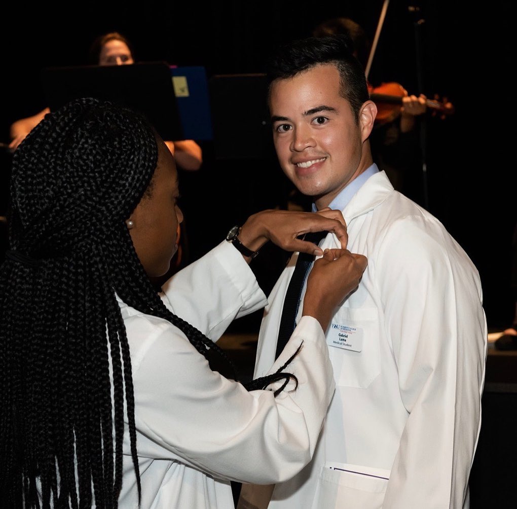faucollegeofmed's tweet photo. What better time for a #throwbackthursday than on the eve of Match Day?! 

WATCH LIVE TOMORROW, March 17th, at 11:15 AM: https://t.co/M8hWiMTABM. 
 
#FMAmatch #MatchDay2023  #medstudents  #Match2023 #FAUMedicineMatch https://t.co/do8q53GrWZ