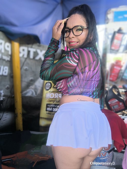 Este atuendo est&aacute; bien para trabajar?? Qu&eacute; opinan 🥰 https://t.co/N9whIqfzUb<a href="/tag/hotwife"class="tags"><span>#hotwife</span></a><a href="/tag/felizlunes"class="tags"><span>#felizlunes</span></a>