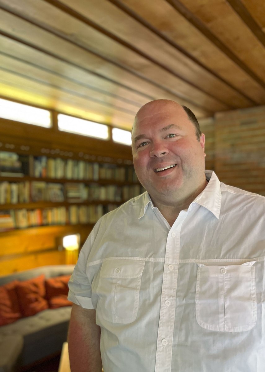 greatdiscontent's tweet photo. It is with heavy and broken hearts that we share news of the passing of our friend, guide, mentor, and beloved colleague @hughweber. 
♥
https://t.co/TuIyYiqaLk https://t.co/vJaw5QDs7A
