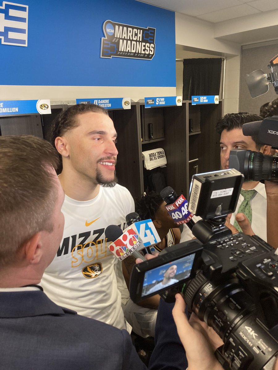 Dave Matter on Twitter "A very happy Mizzou locker room but especially