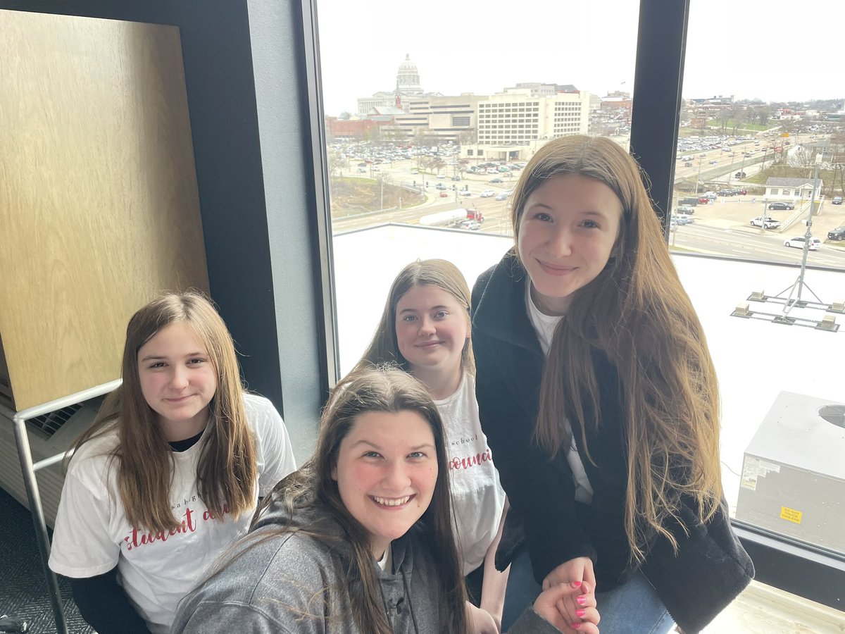odessar7_stuco's tweet photo. OHS Stuco has arrived in Jeff City for @MASCstuco State! #MASCxstate
@MASCTerri
@OHS_Activities
@JeffCityStuco https://t.co/TOlPMCIQ3b