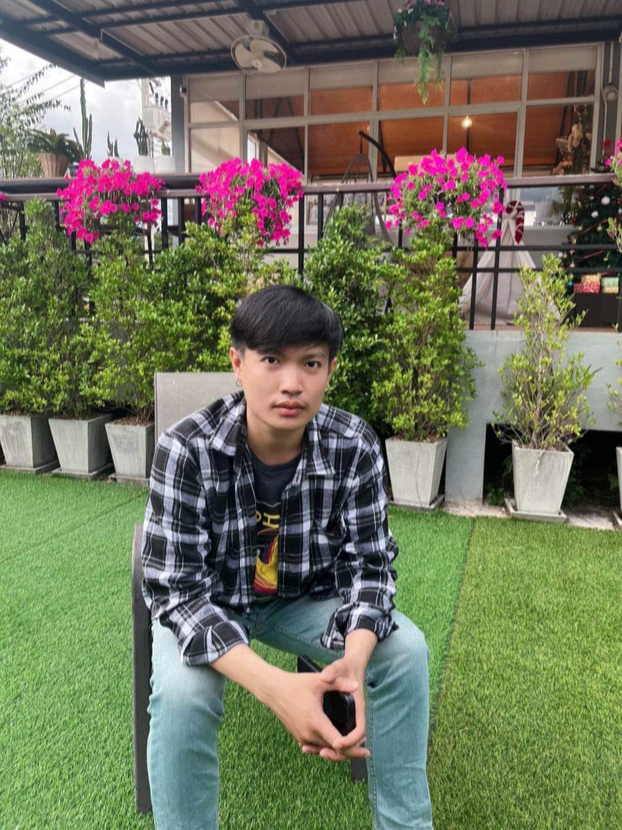 thirawat_te's tweet photo. ยิ่งดึกยิ่งเหงารึว่าเรา•••••••💦💦 #มมส #มหาสารคาม #มมสนัดเจอ https://t.co/vec54em8Cu