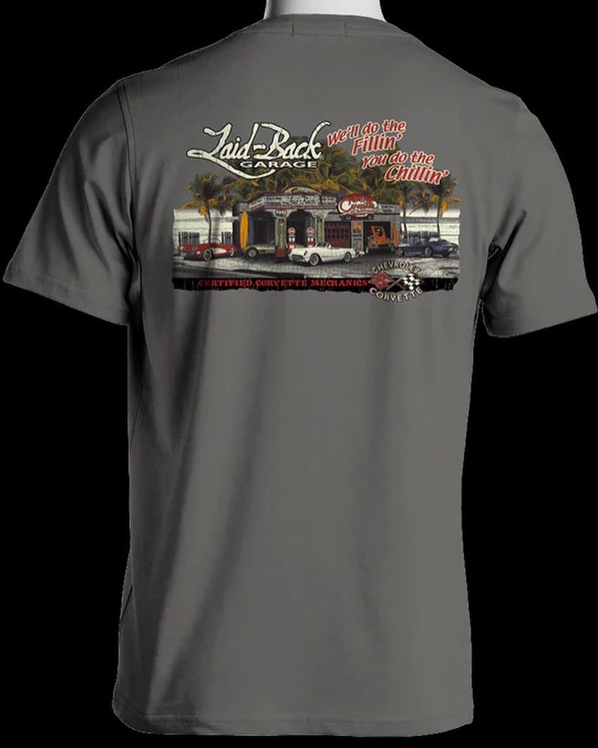 LaidBackUSA's tweet photo. With so many versions to choose from, there’s a Dream Garage for everyone 🇺🇸
https://t.co/9OvahMmAox

#dreamgarage #favoriteshirt #cars #carlove #classiccarsculture #carlife #fordbronco #fordtrucks #fordmustang #chevytrucks #trifivechevy #chevycorvette #chevychevelle #chevycamaro https://t.co/AnIixLlZ4H