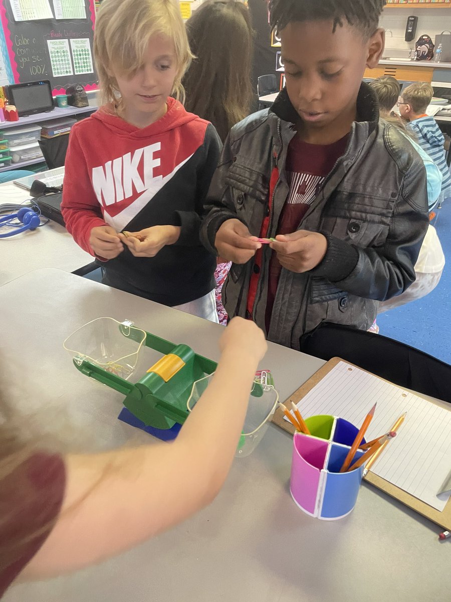 Jasmine Blizzard (@jasblizzard) on Twitter photo Measuring an objects mass today in math <a href="/Morgan_Green11/">Sezer.eth 💀👑</a> <a href="/StemleyRoad/">Stemley Road Elementary School</a> <a href="/adrychat/">Audrey Chatman</a> <a href="/AlexksJ/">Alex Johnson</a> Measuring an objects mass today in math <a href="/Morgan_Green11/">Sezer.eth 💀👑</a> <a href="/StemleyRoad/">Stemley Road Elementary School</a> <a href="/adrychat/">Audrey Chatman</a> <a href="/AlexksJ/">Alex Johnson</a>