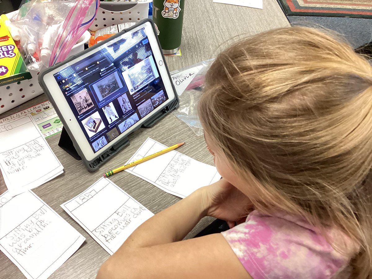 DeerPathCary's tweet photo. Students in Kafkaโs class have been working on timelines โณ. Yesterday they found pictures of their people and then used GoodNotes to adjust and arrange the pictures. The students did GREAT! We canโt wait to see what else they create with GoodNotes! ๐ฑโ๏ธ #dpcomets #D26Learns https://t.co/nQQ42SMKhU