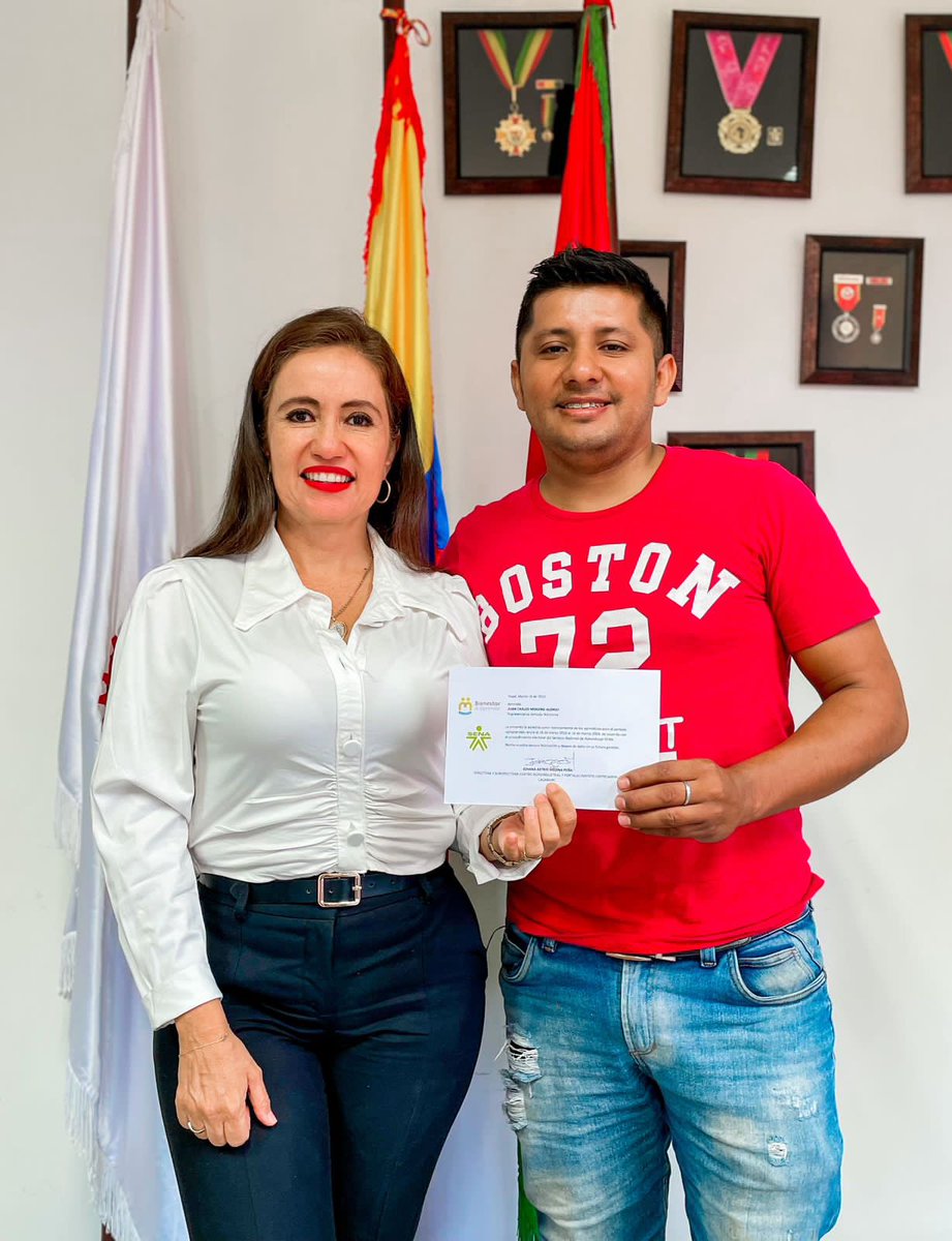 johanasmedina's tweet photo. #SomosSENA
Hoy en compañía del grupo de #BienestarAlAprendiz, posesionamos los nuevos representantes de los aprendices de las diferentes jornadas. Felicitar a los 980 aprendices que participaron de este ejercicio democrático. A los electos nuestros mejores deseos. https://t.co/BgGosehNwv