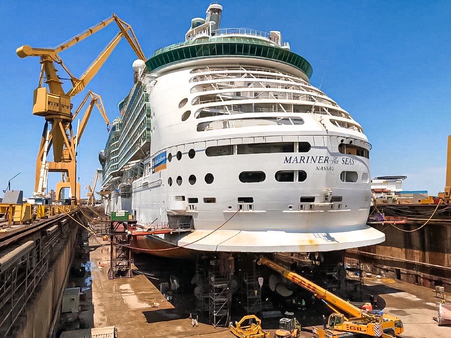 #MarineroftheSeas is currently in dry dock for maintenance at the Navantia shipyard in Cádiz, Spain. 🏗️

But a delay in the scheduled work has forced Royal Caribbean to cancel the ship’s first sailing on April 1st.
Now she will restart sailing from Port Canaveral on April 6th.