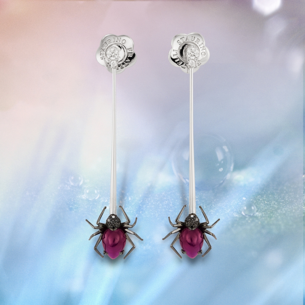 Staurinofratell's tweet photo. It's spider time!
#staurino #staurinofratelli #madeintaly #new #handmade #jewelry #jewellery #gold #diamond #precious #diamond #unique #luxury #quality #highend #neimanmarcus #saks #italianjewelry #spiderearrings #danglearrings #rubies #blackdiamonds https://t.co/iUxKPmzqEU