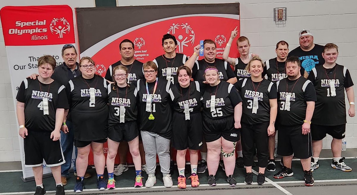 Jessica25762824's tweet photo. What A season for My basketball team We got 4th in state let’s see what the 2023-24 season brings us https://t.co/kn5Wjkhyu9