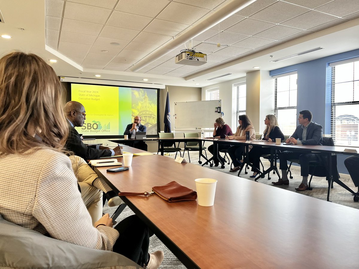 Appreciated hearing from State Budget Director, Chris Harkins at today’s <a href="/LansingChamber/">Lansing Chamber</a> Business Roundtable. #LoveLansing #SupportLansing