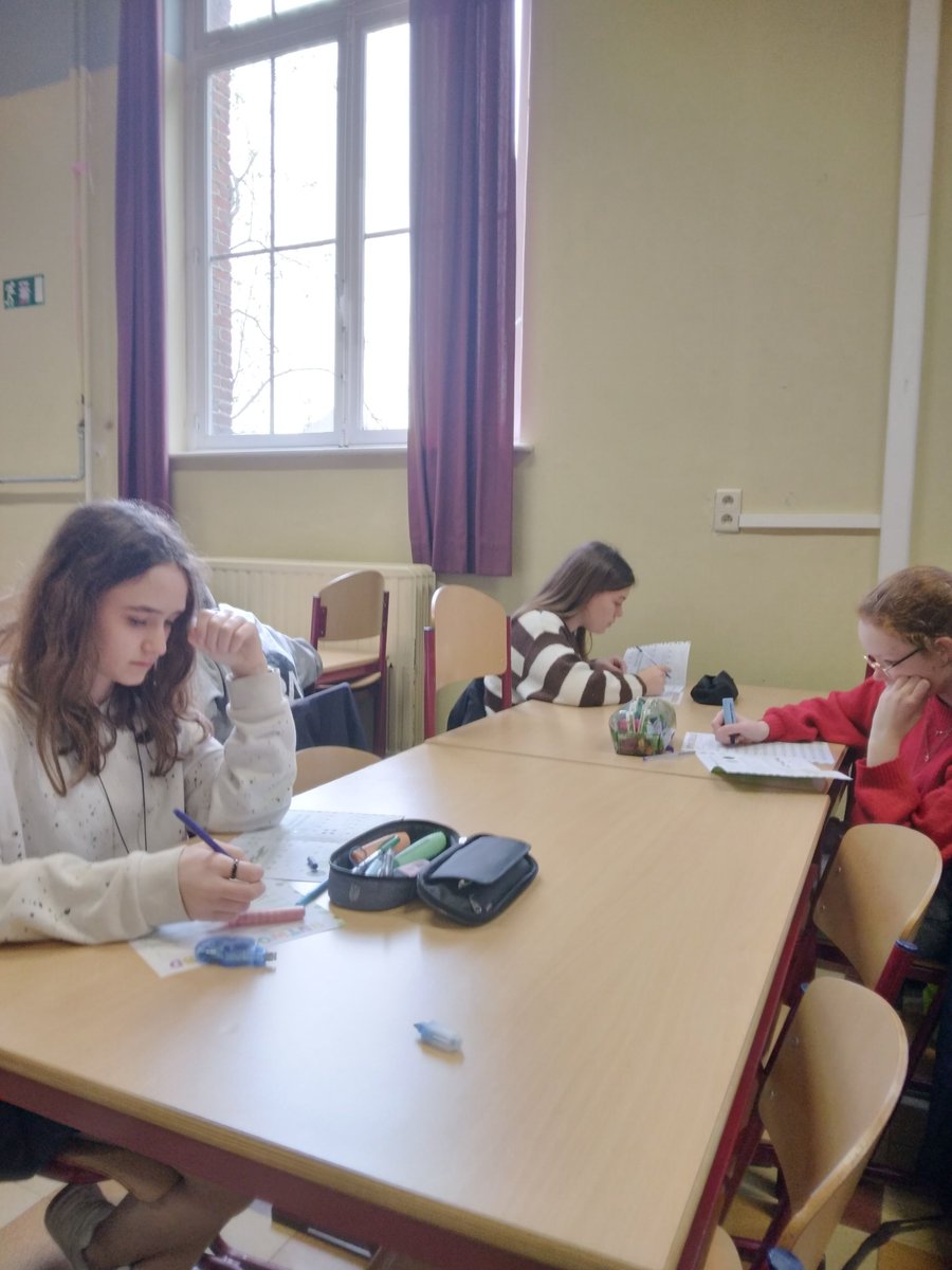 BAPitzemburg's tweet image. Vandaag namen 85 leerlingen uit de eerste graad deel aan de #kangoeroewedstrijd #Wiskunde 2023.
@GO_onderwijs  #helemaalGO @StadMechelen #SDG4 #STEM