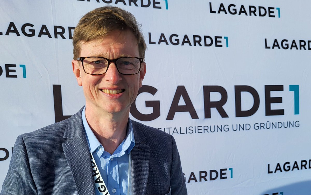hgbruenker's tweet photo. Heute große Eröffnungsfeier des digitalen Gründerzentrums Lagarde1 in #Bamberg.
Alle waren da - #Aiwanger, #Huml u.v.a.m.
Gut ist es geworden. Herzlichen Dank an alle die daran mitgewirkt haben!
Die ersten Start-ups sind schon eingezogen und so muss es nun weiter gehen. https://t.co/A29AtZOqwe