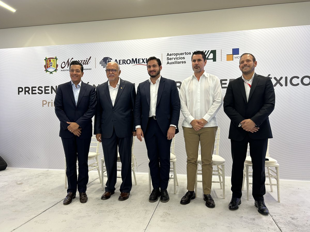 pasillotco's tweet photo. #Enestemomento @Aeromexico celebra su llegada a Tepic, procedente del @AICM_mx. De inicio el vuelo  mantendrá una operación diaria. “Este es el inicio de la internacionalización de Nayarit y sus grandes atractivos turísticos. #PasilloTurístico https://t.co/0YHrAp6wFb