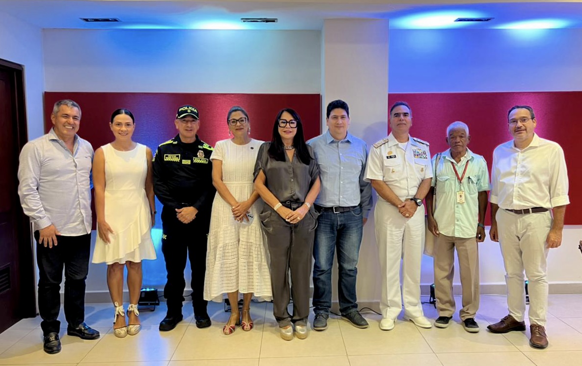 Con nuestra directora <a href="/LiloCTG/">Liliana Rodriguez</a> de panelista, participamos en el Foro “Retos y alianzas por la seguridad en #Cartagena y #Bolívar”, junto a entidades y autoridades del sector para aportar ideas y articular esfuerzos para contribuir al bienestar de los Cartageneros y visitantes.