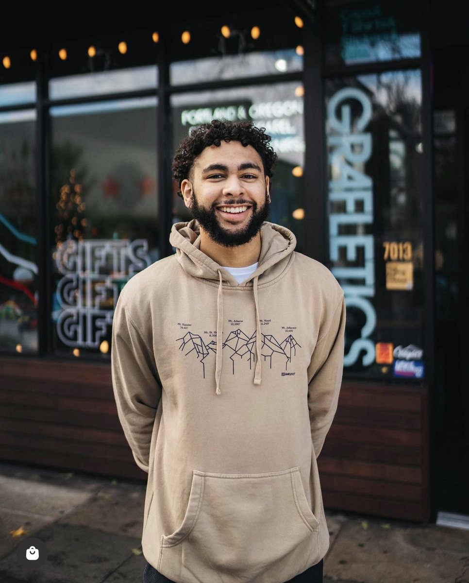 We got your pullover for hoodie, shirt season⛅️🤝