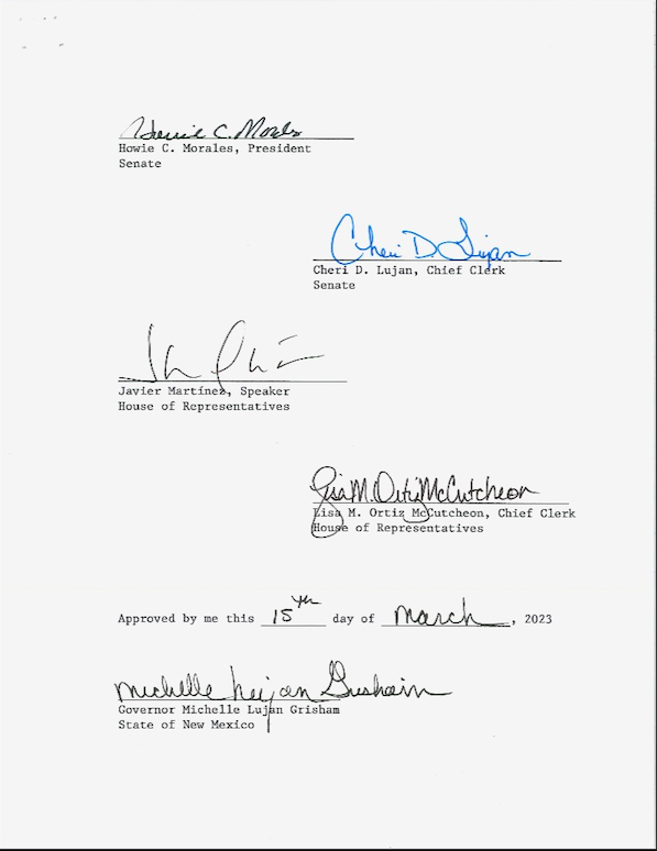 VICTORY 🎉New Mexico is officially the 24th state to end debt-based license suspensions — meaning over 300K New Mexicans will regain the freedom to drive.

Thank you <a href="/GovMLG/">Governor Michelle Lujan Grisham</a>  <a href="/senatorwirth/">Peter Wirth</a> <a href="/CrystalRDiamond/">Sen Crystal Diamond Brantley</a> <a href="/Christine4nm/">Representative Christine Chandler NMHD43</a> for putting working families back in the driver's seat!