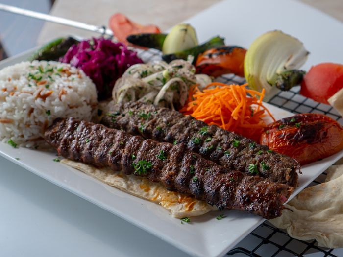 EaterAustin's tweet photo. 17 excellent halal restaurants in Austin https://t.co/3BNu3ymWe5 https://t.co/auGD4aHfZh