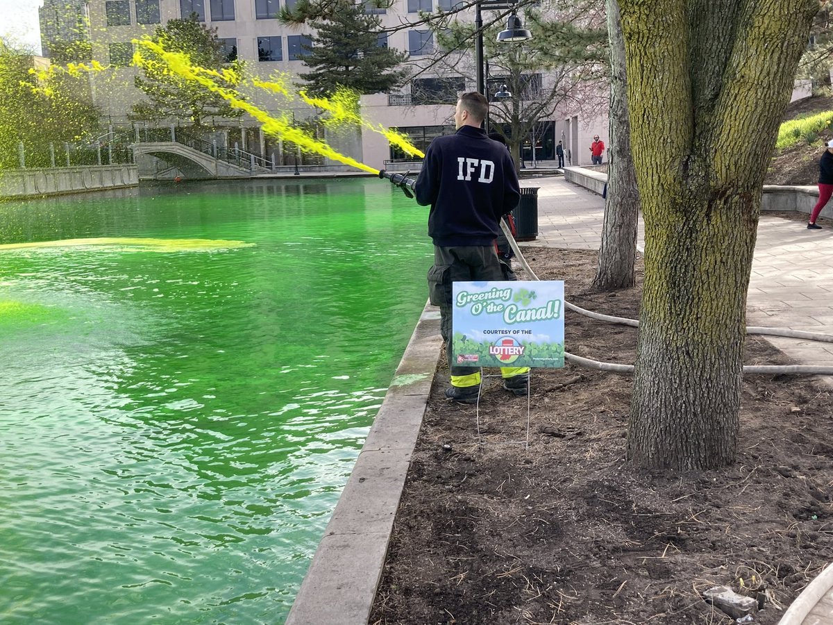IFD_NEWS's tweet photo. 11:00 AM - #IFD firefighters from Station 13 🍀came to the rescue after an uncooperative fountain pump threatened to derail this years greening of the canal. Not happening on our watch 🚒 We had a blast helping kick off #INDY St. Patrick’s Day festivities - thanks for the invite! https://t.co/fSoRElhuP2