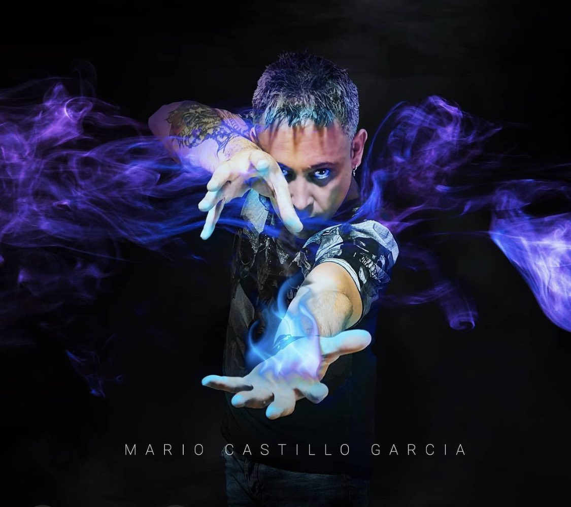 La función principal de hacer música es emocionar.

#músicaelectrónica
#productormusical
#techno #producer 
#dj #remembermusic
#technomusic
#electronicmusic
#dancefloor  #musiclife
#musicworld #beatport #musiclover #musicindustry #musicaelectronica