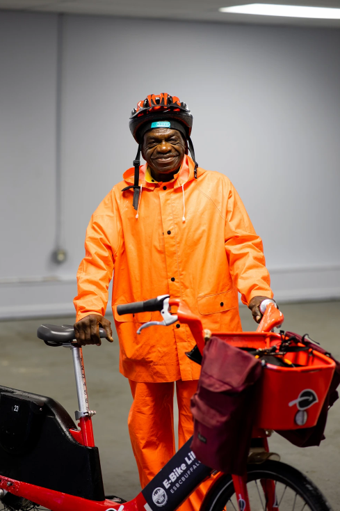 NYSERDA's tweet photo. Patrick Cray, a former #ClimateJustice #Fellow, has been helping pilot an E-Bike Library program in Buffalo supported by #CleanTransportationPrize winner @LISC_NYC. Through photography, Patrick shares the impact of this program on the community. https://t.co/4c8blTwMrJ https://t.co/WiDjL4u0pv