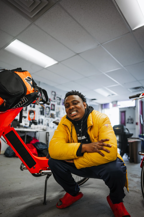 NYSERDA's tweet photo. Patrick Cray, a former #ClimateJustice #Fellow, has been helping pilot an E-Bike Library program in Buffalo supported by #CleanTransportationPrize winner @LISC_NYC. Through photography, Patrick shares the impact of this program on the community. https://t.co/4c8blTwMrJ https://t.co/WiDjL4u0pv