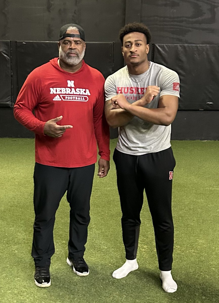 Great Spring Break work today with @huskerfbnation @CameronLenhardt! Ya'll know I got love for Lincoln, NB! #GBR #SpringBreakWork #Completeplayers #DLtraining