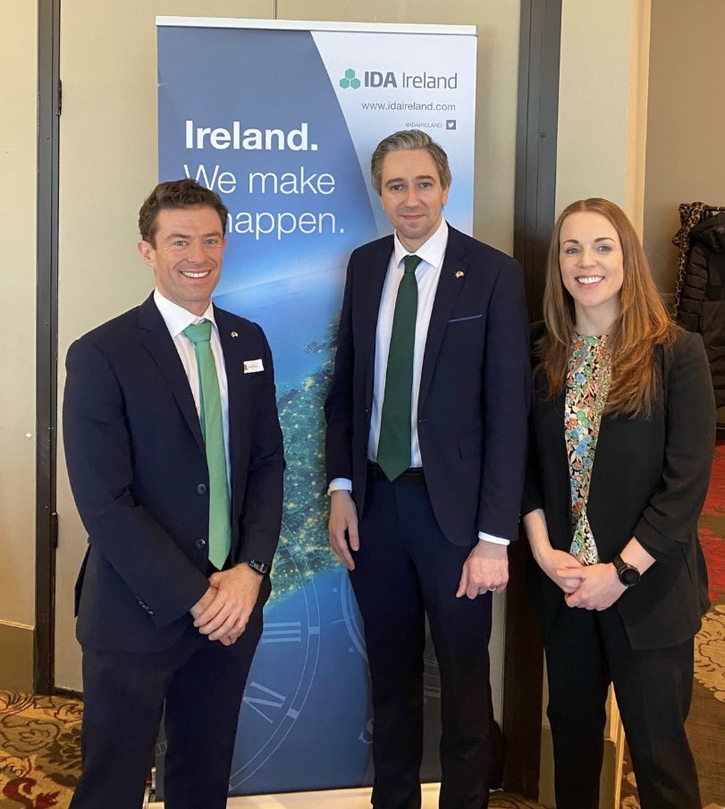 Fantastic couple of days in #Vancouver with @SimonHarrisTD meeting with clients, prospects and the #Irish business community. #WhyIreland 
🇮🇪🇨🇦