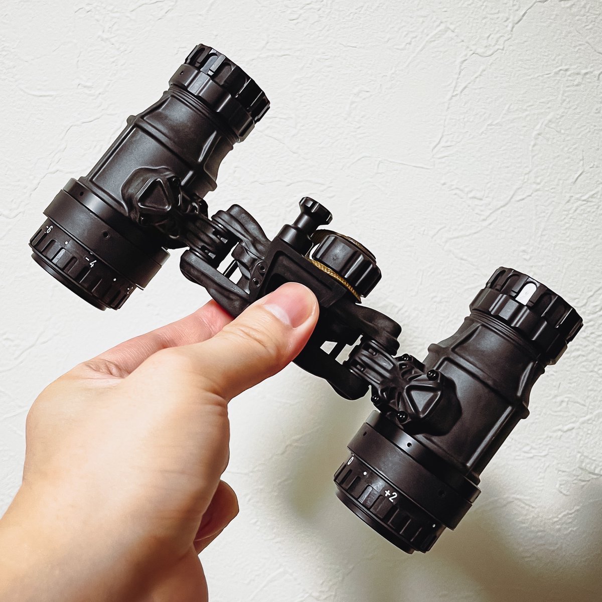 実物 PVS14デュアルアーム ブリッジマウント NVG 夜眼鏡 暗視ゴーグル