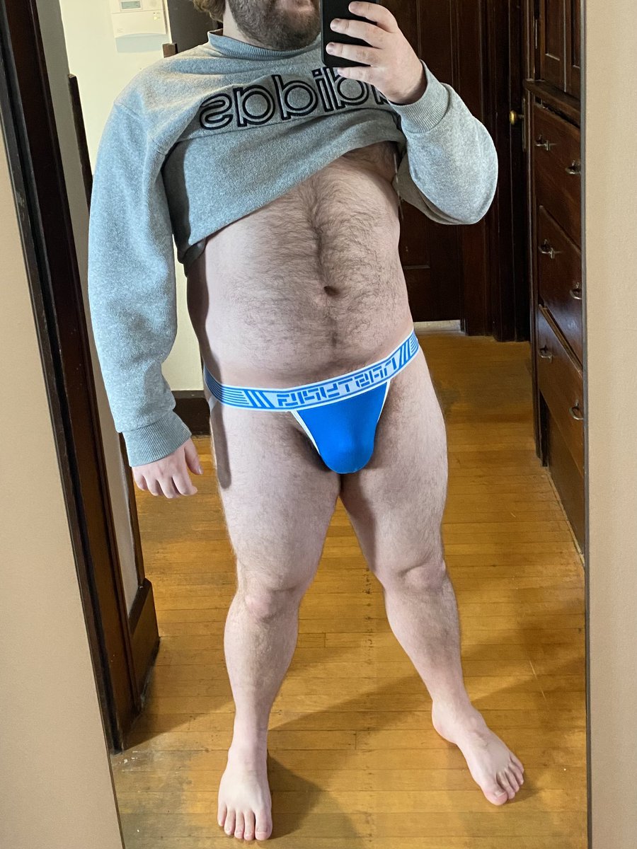 indycub317's tweet photo. who wants to come by? 😉 https://t.co/MSyYDQyOJN