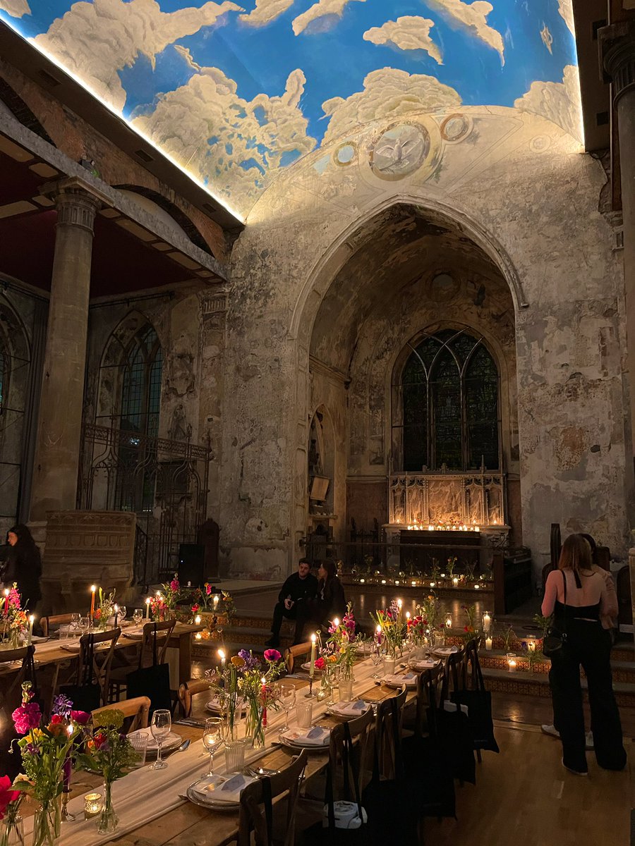 NatalieBrereton's tweet photo. Absolutely stunning venue for tonight’s @sohohouse #citieswithouthouses dinner at The Mount Without. @Bianchibristol on the menu, it’s going to be a fantastic evening! https://t.co/PIafYvfE2I