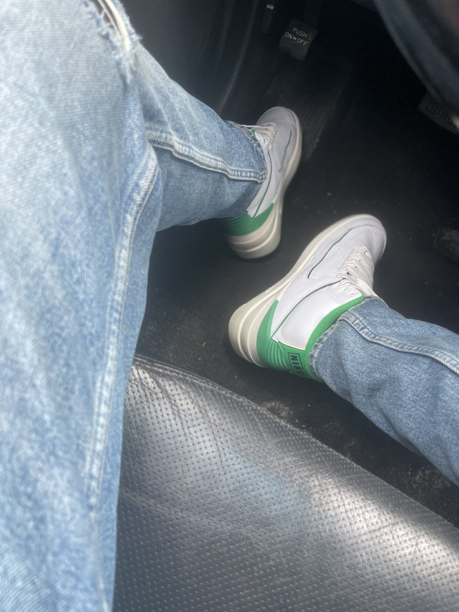 _MentionMoney2's tweet photo. #BirdYear https://t.co/8pBtmOhgrb