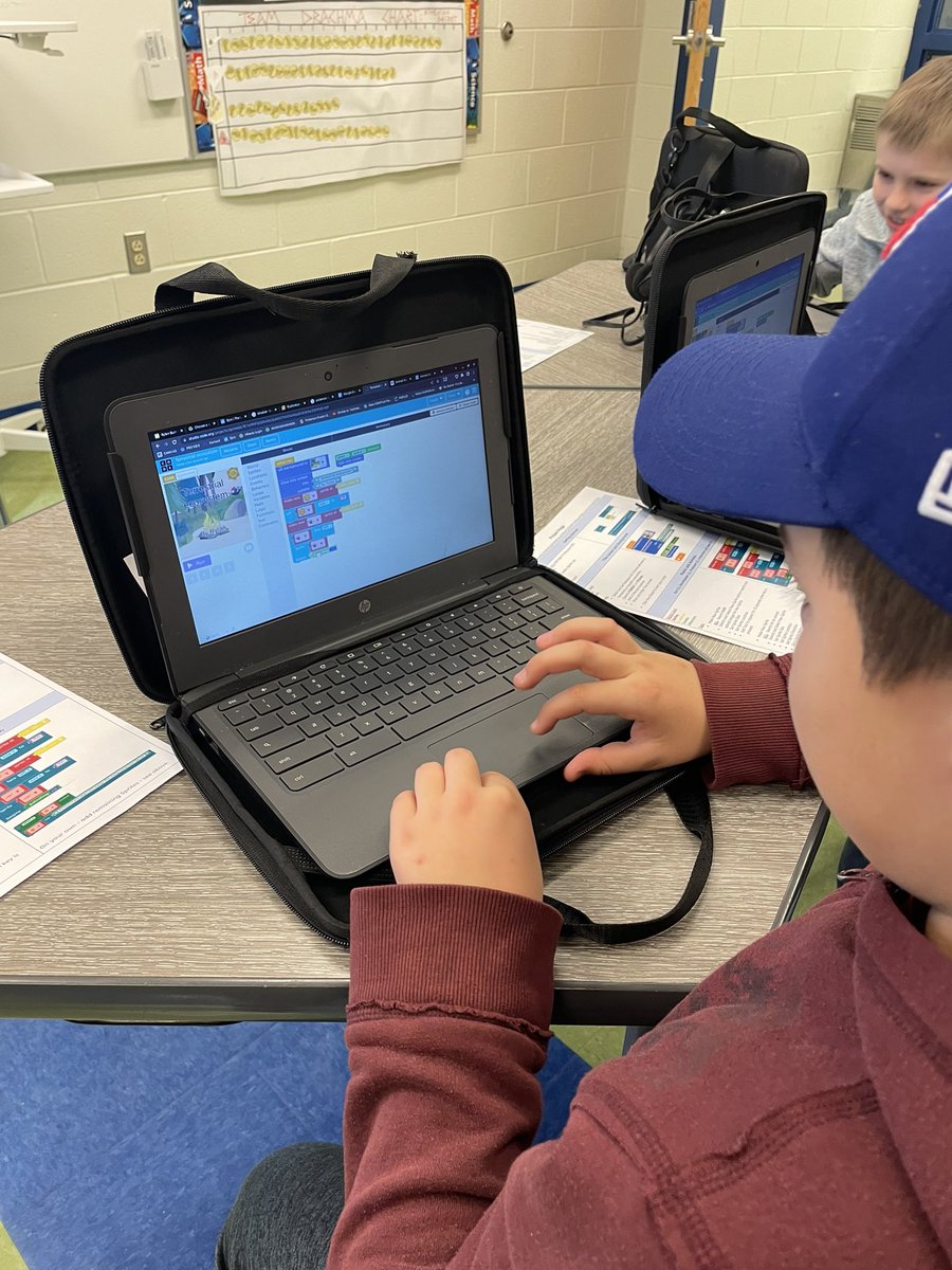 tech_sps's tweet photo. Had a blast coteaching with @megfara and her 3rd graders. They loved using @codeorg to create terrestrial and aquatic ecosystems! @MrsK_ITRT_SPS @PaulaP_ITRT @KatelynLeitner1 @MariLueDav
@HillpointHusky #edutechcoach #engageSPSK12 #BuildingtheBestSPS
#intentionaltech https://t.co/nNMZ09Oww4
