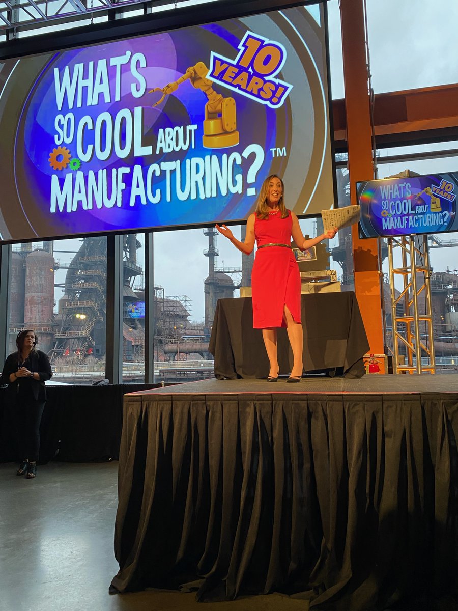 A few photos from this week's What's So Cool About Manufacturing® contest in the Lehigh Valley. I had such a great time, and was honored to present the Team Spirit award! 

@wscmlv @WhatsSoCoolPA  #WSCMLV2023 #WhatsSoCoolAboutManufacturing @LVHN