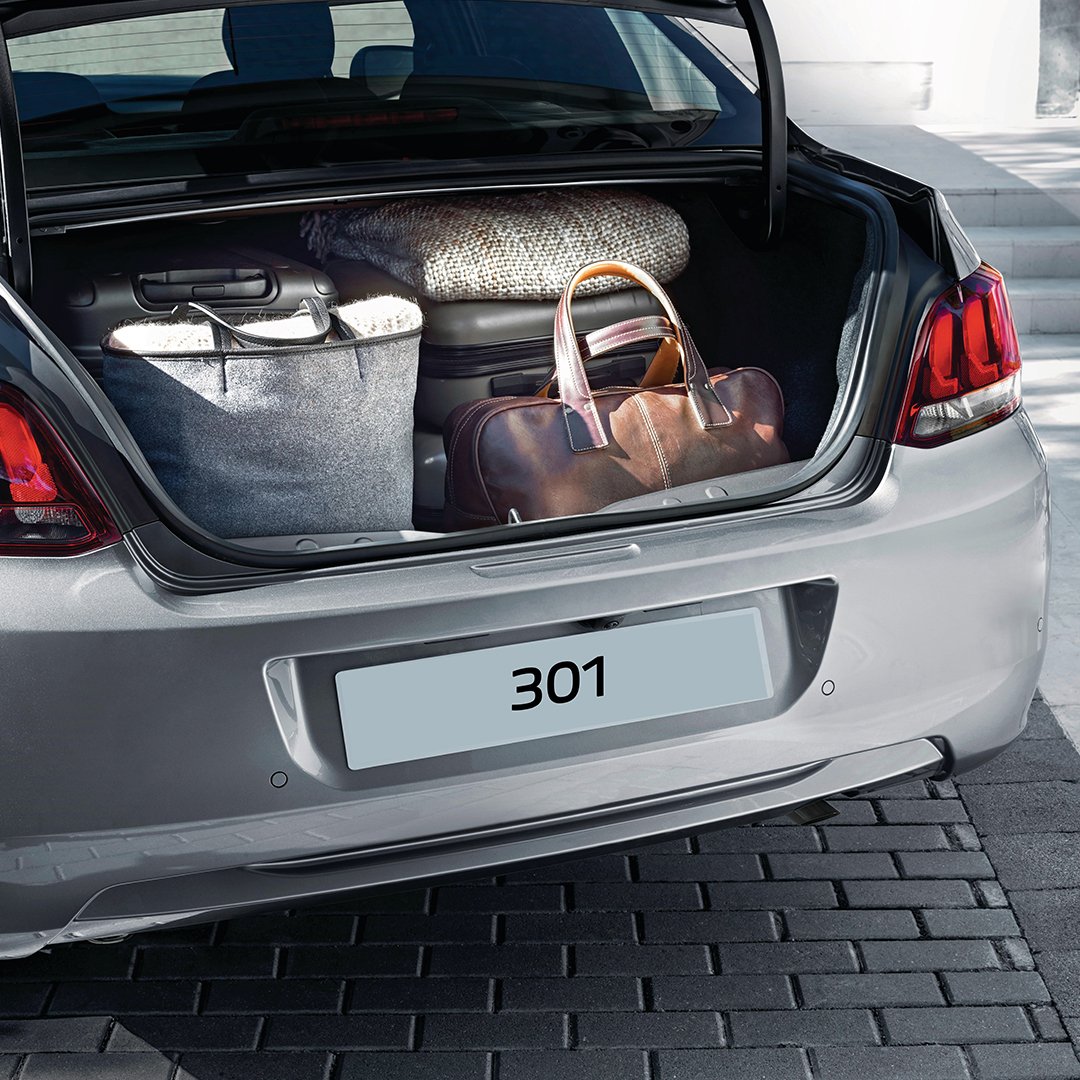 Un sedán elegante y diferente, con una cajuela amplia donde quepan todas tus ganas de viajar, #Peugeot301