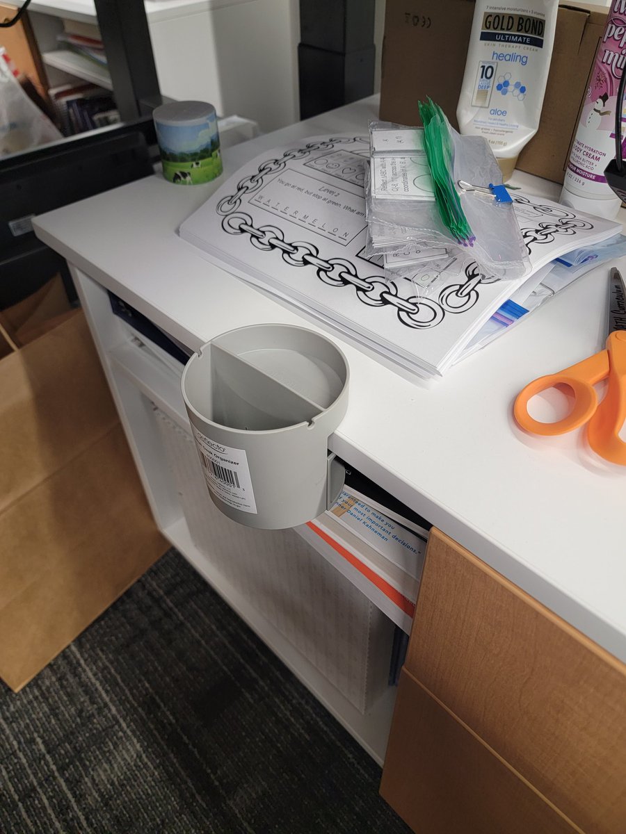 hollywillis74's tweet photo. Last week I received another package from #Tryazon. This time it wasn't a game, but #Deflecto #StandingDeskAccessories. We had a #deskaccessoriesproductivityparty at work where I showcased the #deskorganization products I received. Love them all, but have to do some rearranging! https://t.co/Vkhbab6VCO