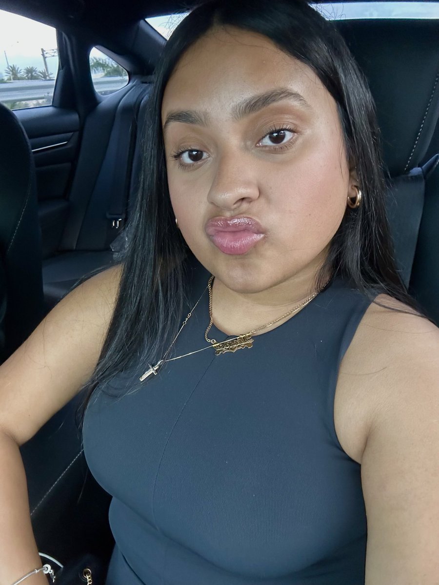 diana ✩ (@diaanax9) on Twitter photo 